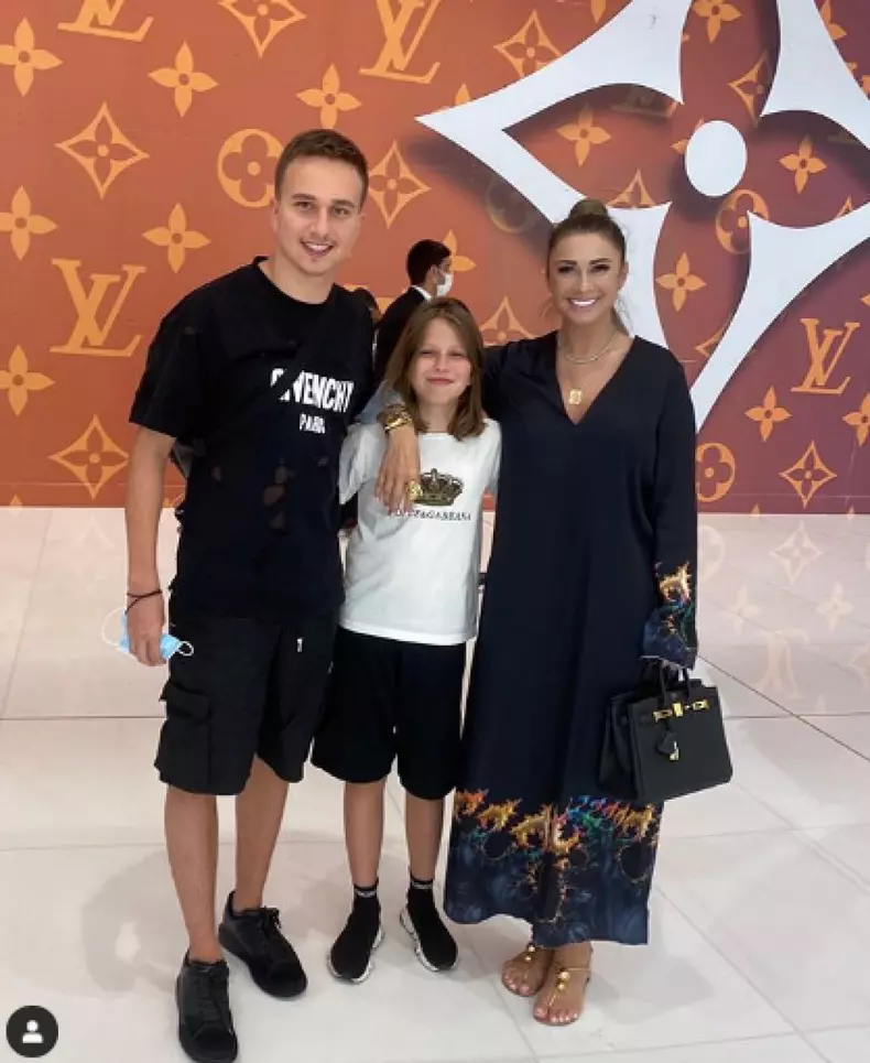 Jmhhc2g9ZDU3Y2RhNGM1NzJiZGY4N2E5MmExYmVhMDFlMWE1MmI.thumb_