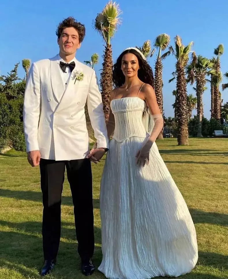 ebru-nunta-292192665_2381843728625498_1266105936547850255_n