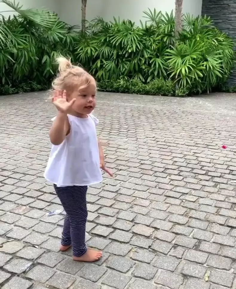 Lucy, fetița lui Enrique Iglesias și al Annei Kurnikova