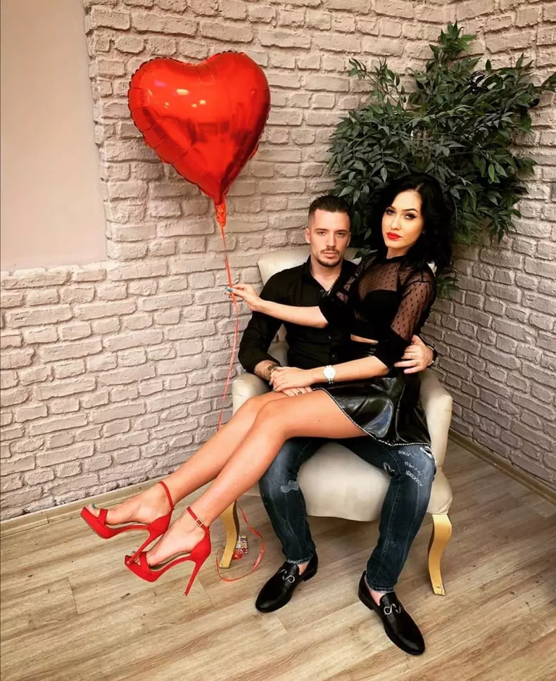 75649381_2387785771487469_5856067240989818880_n