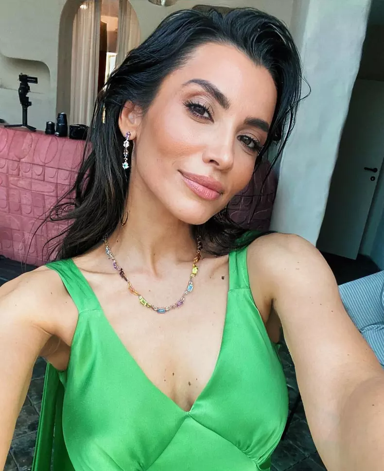 lili-sandu-in-verde