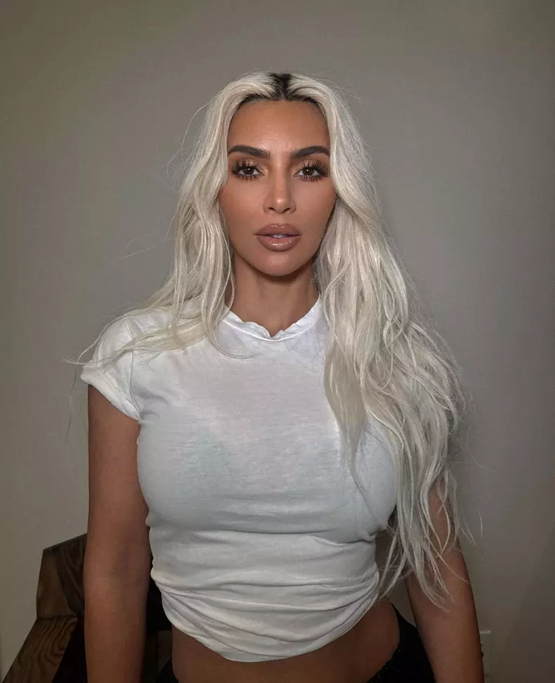 kim kardashian blonda