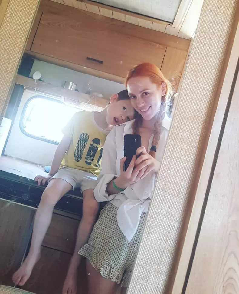 Olimpia-Melinte-a-nascut-3-833x1024