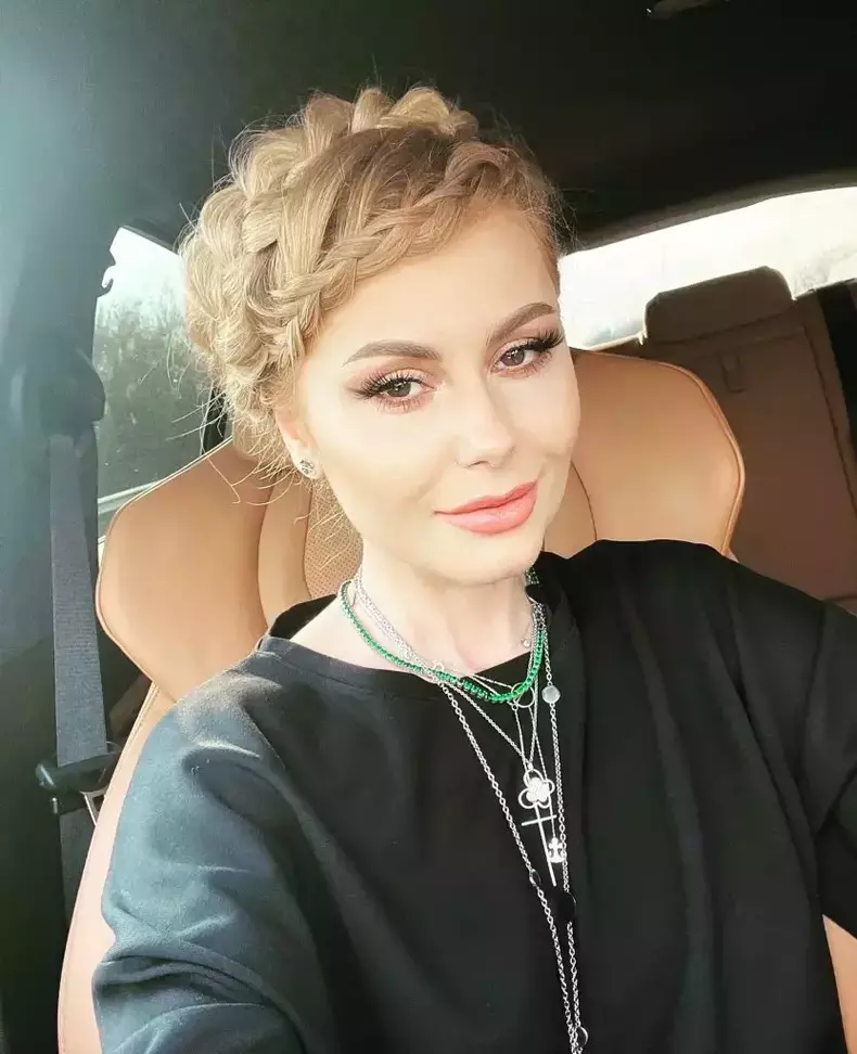 Emilia-Ghinescu-operatii-estetice-4