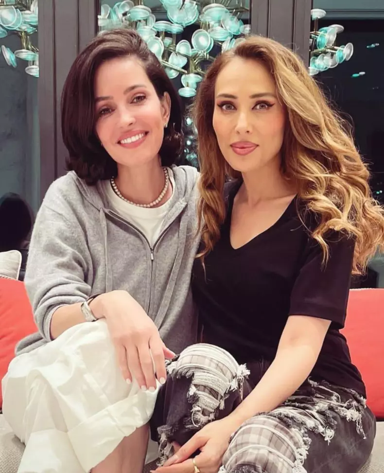 Iulia Vantutr si sotie Nicolai Tand