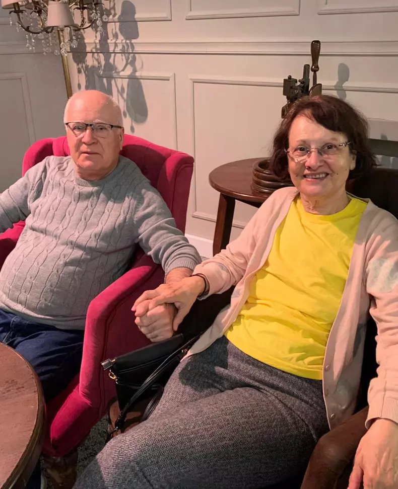 Simona Gherghe-mama-tata4