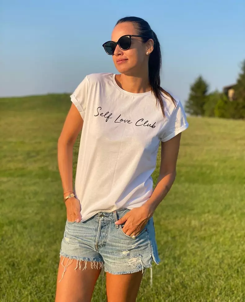 Andreea Raicu prezentatoare