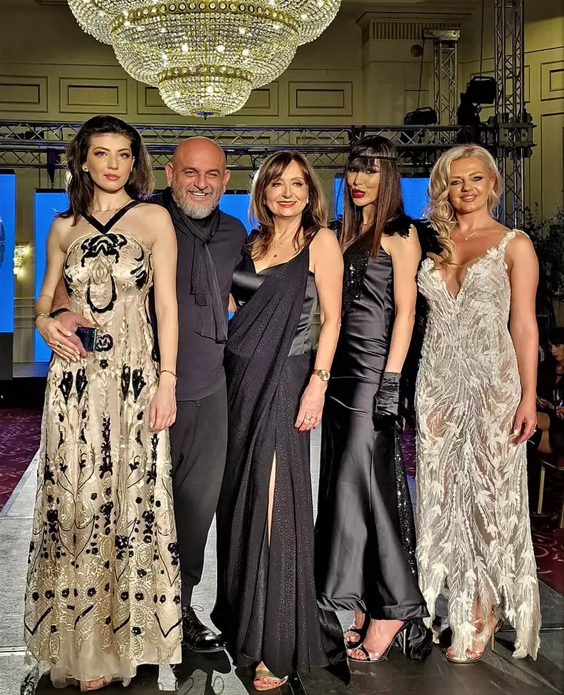 316406862_6054423934570062_452575137860003583_n