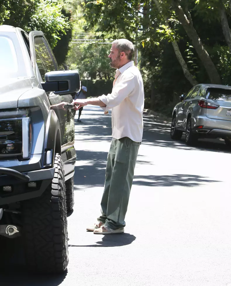 PREMIUM EXCLUSIVE Ben Affleck Takes Environmentalist Daughter Violet For A Drive In Gas Guzzling V8 Ford F-150 Raptor
