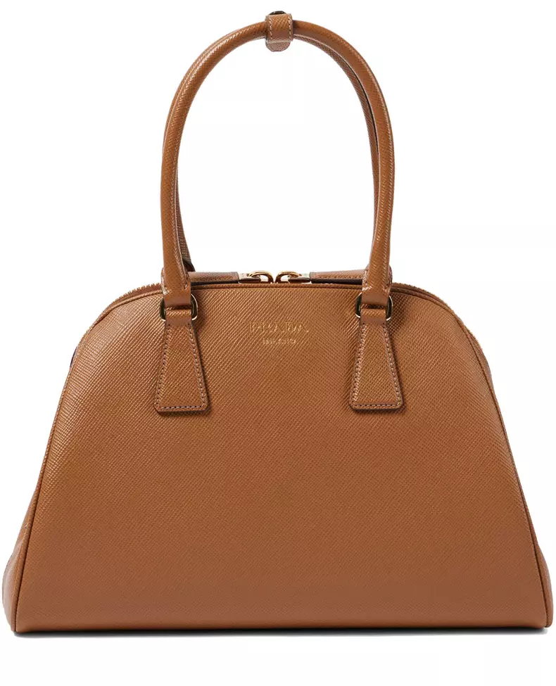 Geantă din piele, Prada, 12.500 lei, magazinul Mengotti