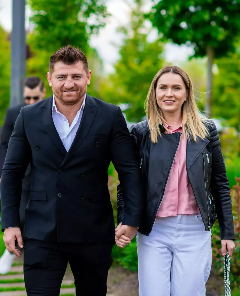 Cătălin Moroșanu, imagine alături de părinți și de fratele său  (2)