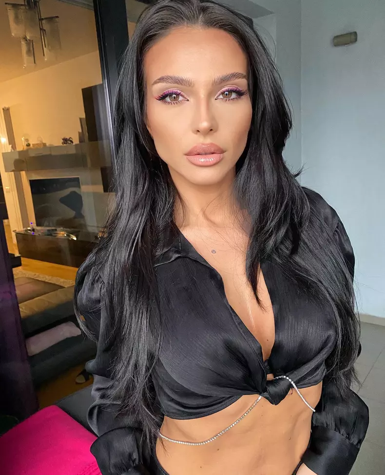 Francisca-Vorbeste-Lumea-2