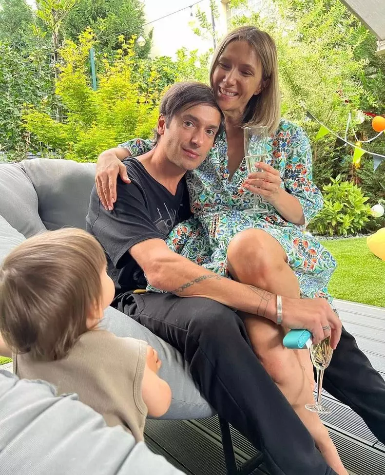 Adela Popescu si Radu Valcan la ziua fiului lor