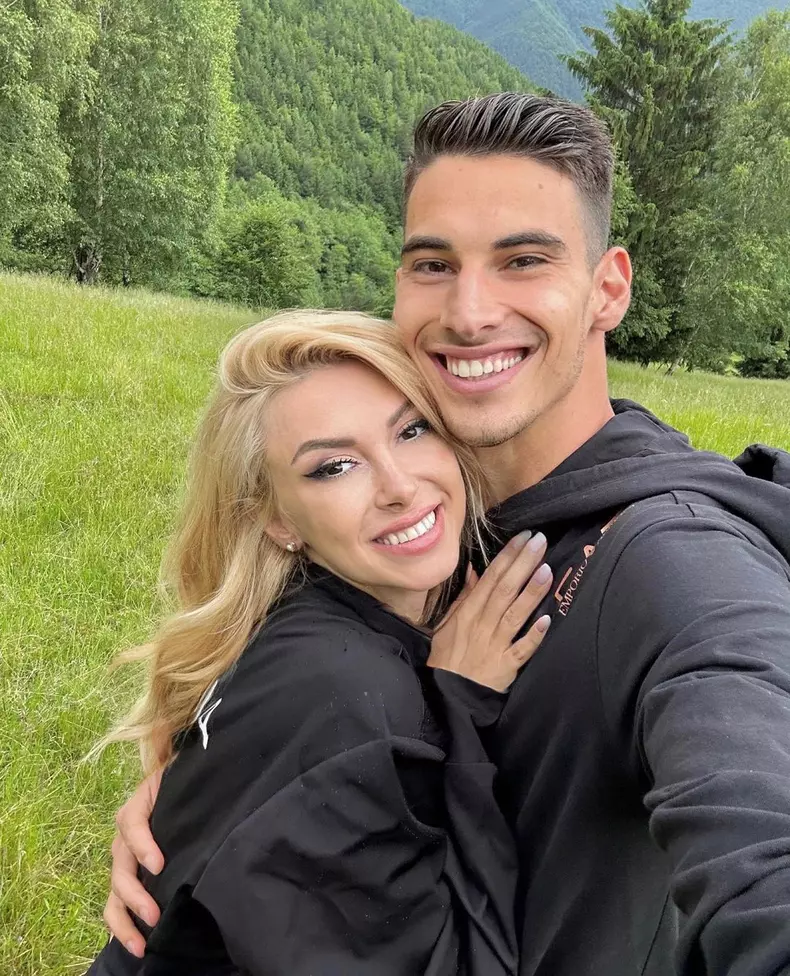Andreea Bălan ia lecții de la noul iubit. Ce o învață Victor Cornea