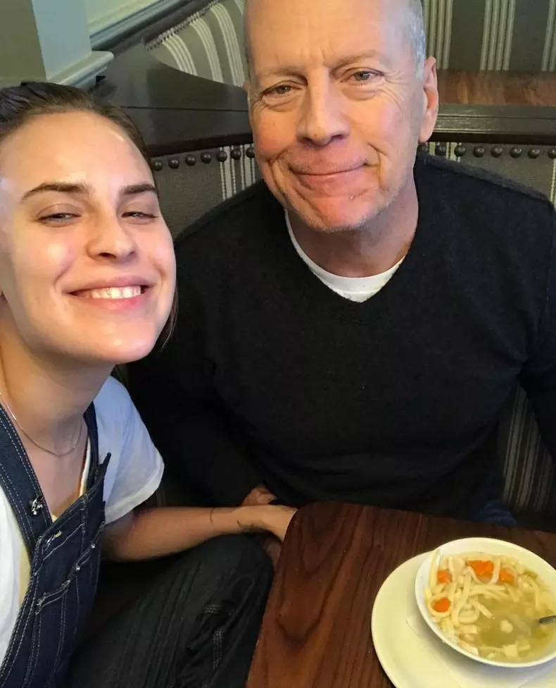 bruce willis cu una din fetele lui