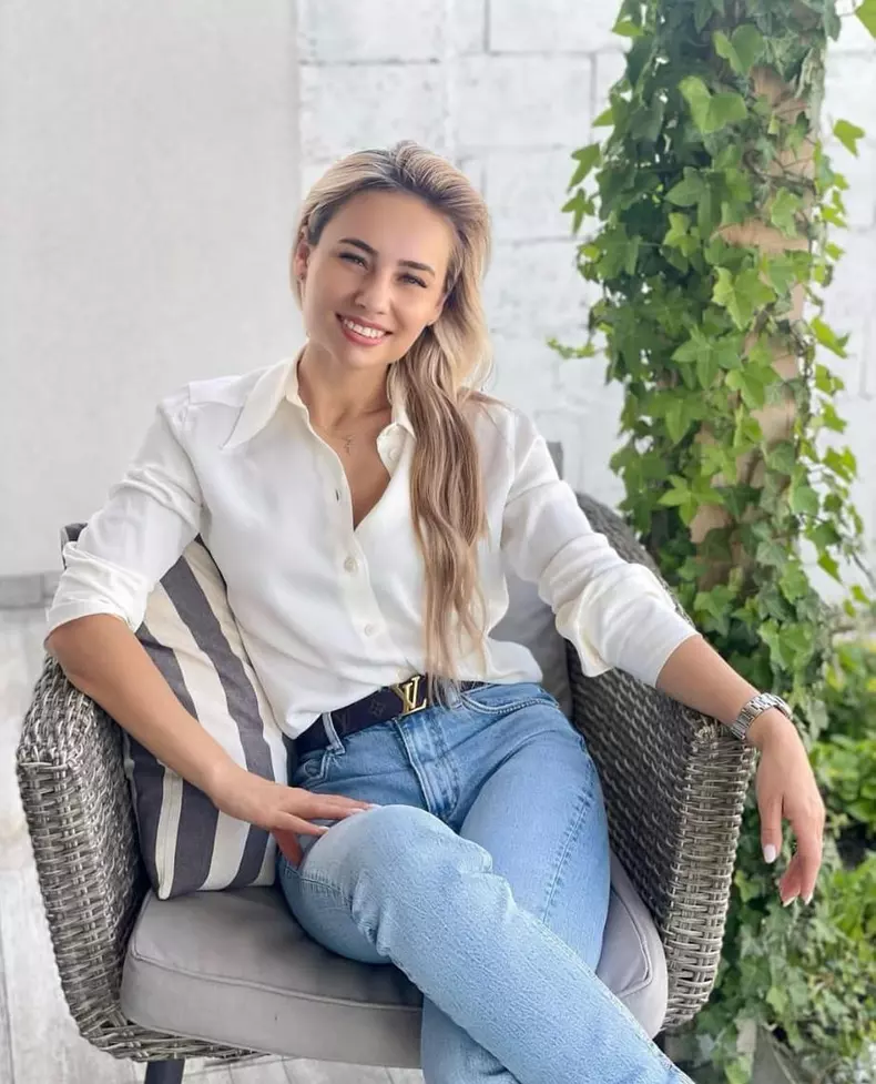 Emilia-Dorobantu-.9jpg