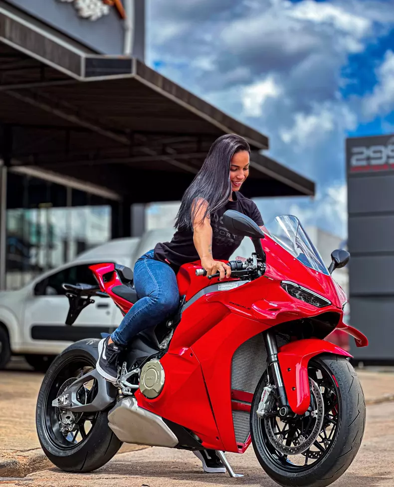 Karla Thaynnara2