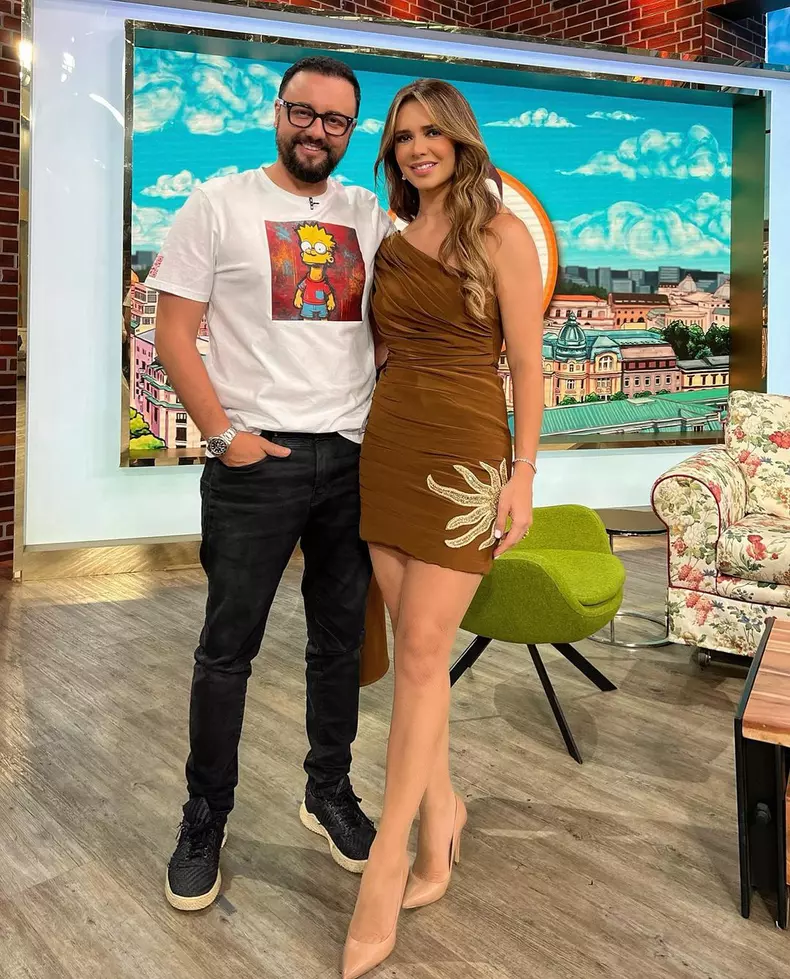 Magda Pălimariu s-a întors în România fără soțul ei 
