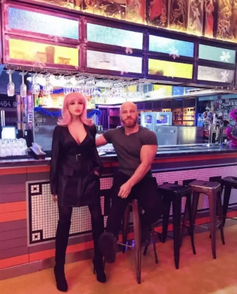 NTlhMzQ4MGM4YTE0YTc4NWIzNzNjMmJhNDFhN2Iz.thumb_