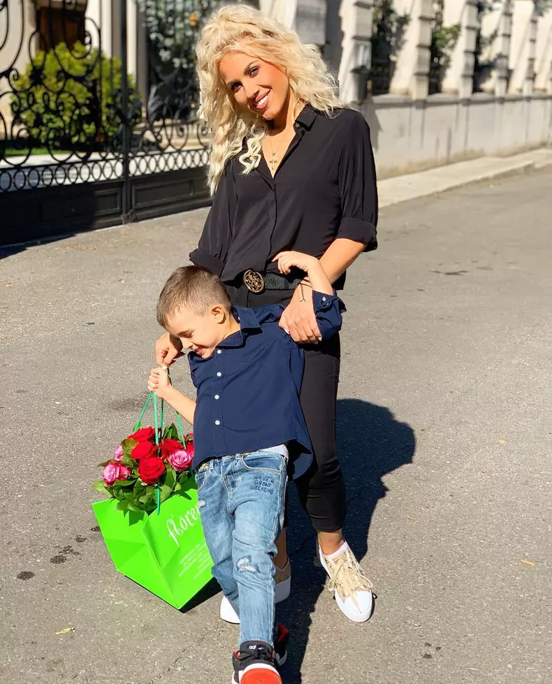 Amna-și-fiul-ei-David