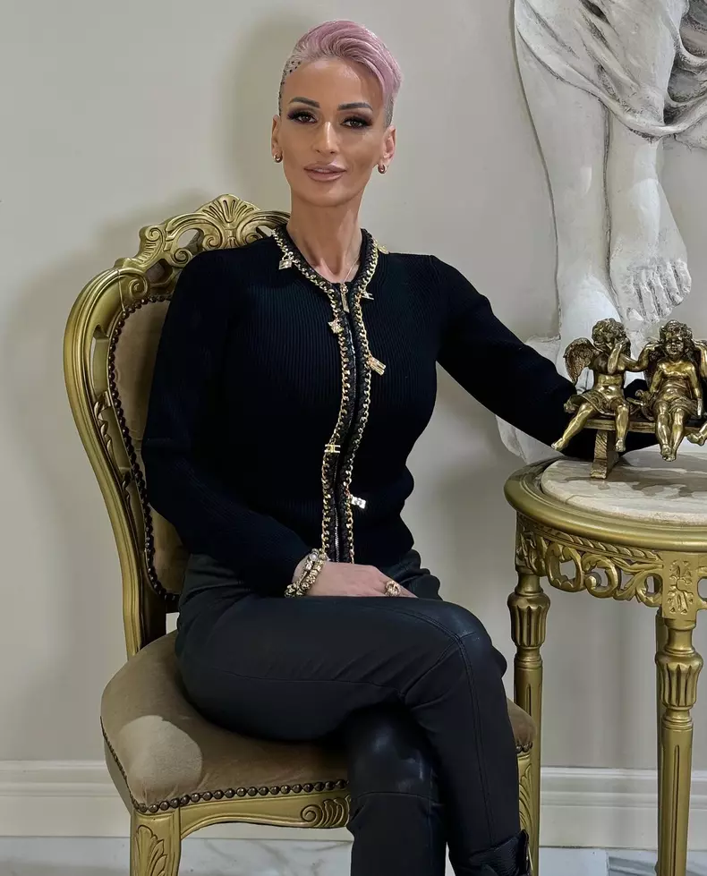 Gabriela Lucuțar6