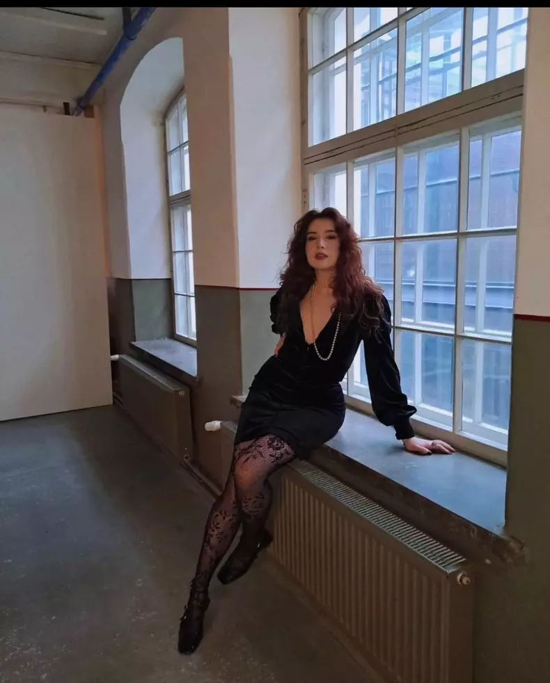 Daria Crăciun, fiica Narcisei Suciu (1)