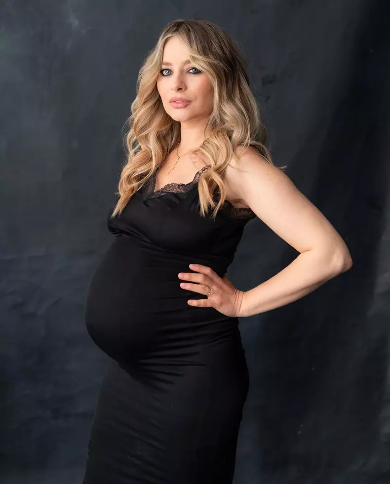 „Am-spus-intotdeauna-ca-nu-voi-naste-natural.-ce-a-facut-o-pe-Laura-Cosoi-sa-se-razgandeasca-1