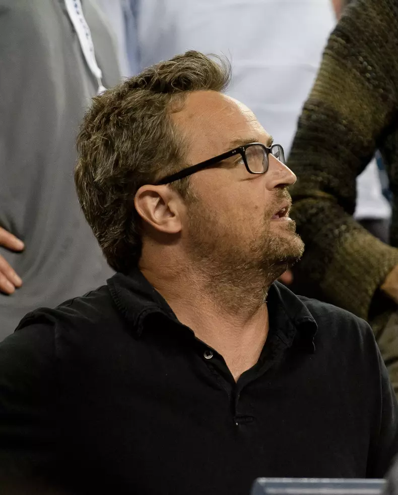 Ultimele zile din viața lui Matthew Perry. De ce au fost îngrijorați prietenii săi și ce au găsit polițiștii în casa lui