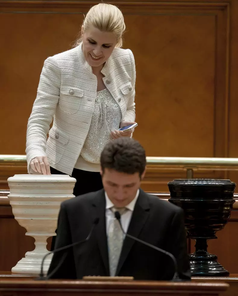 Romania Government