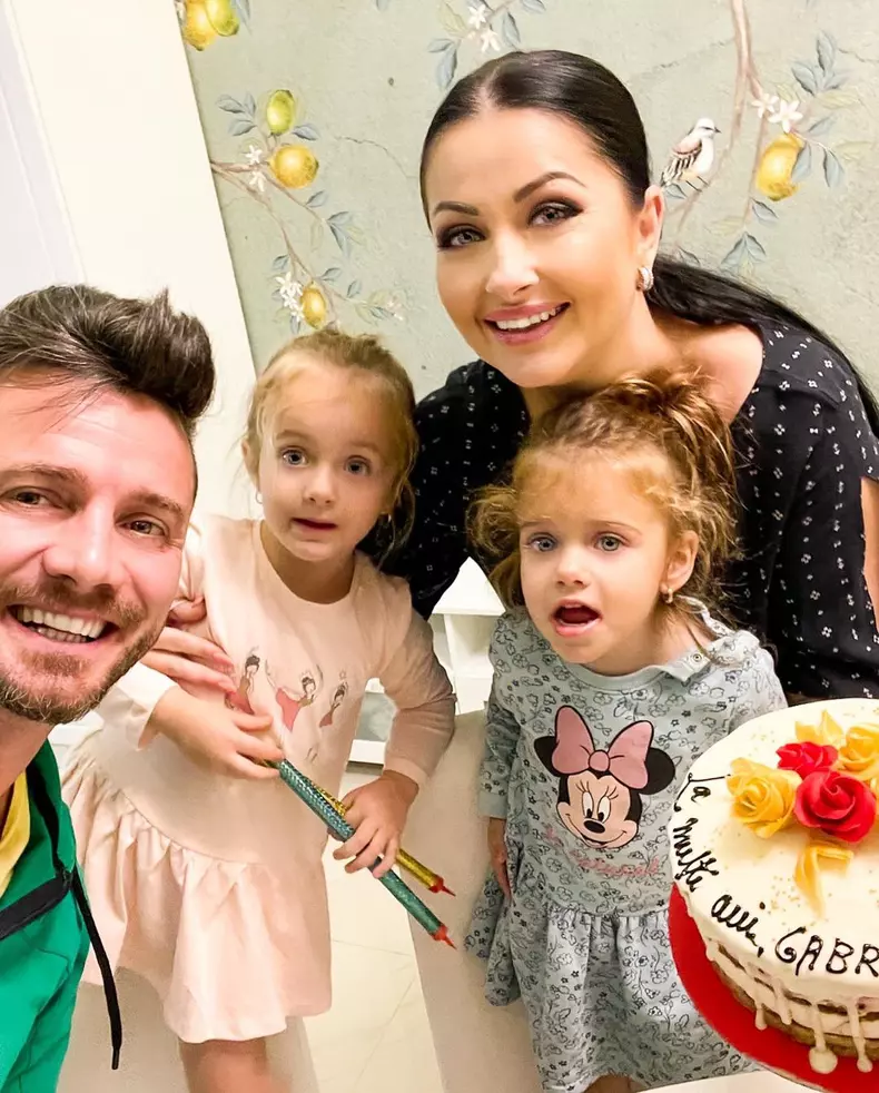 De-ce-a-ajuns-Gabriela-Cristea-la-psiholog-7