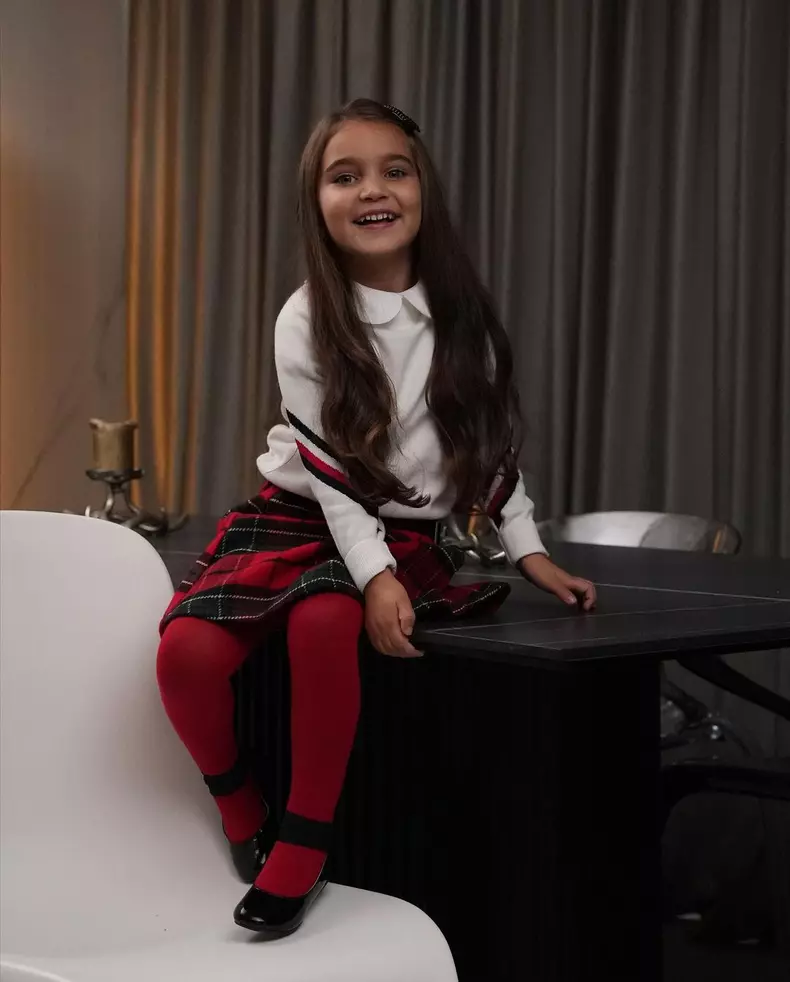 Adelina Pestrițu a postat noi imagini cu fiica ei, după doi ani de pauză de social media. Cum arată azi Zenaida