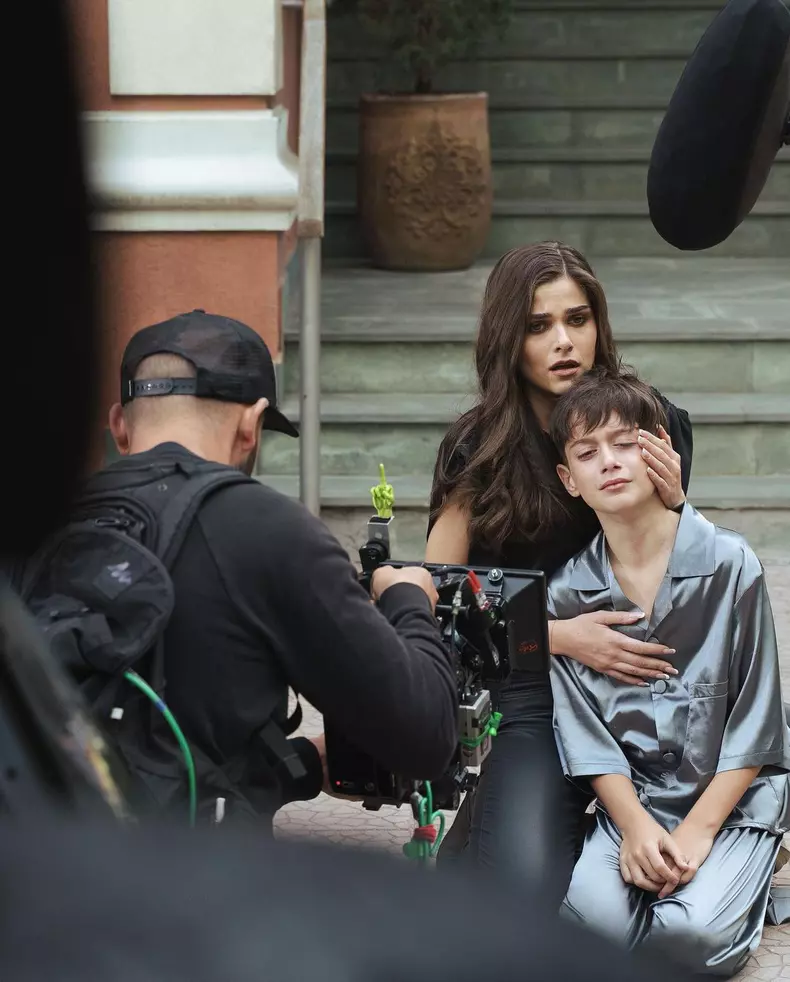 anghel-damian-are-o-relatie-cu-theo-rose-5