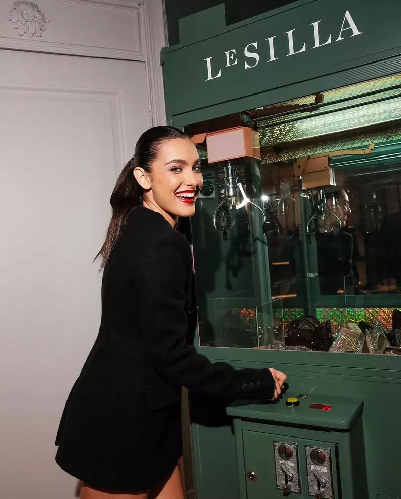 Alexia Eram la Milano Fashion Week (5)