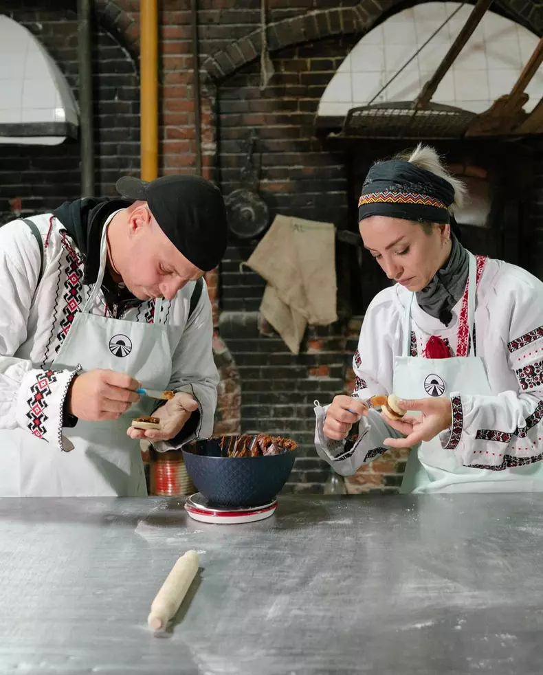 Giulia Anghelescu și Vlad Huidu la America Express (15)