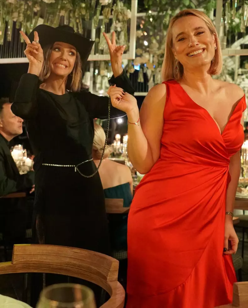 andreea-esca-si-adela-nunta-smiley-si-gina-2