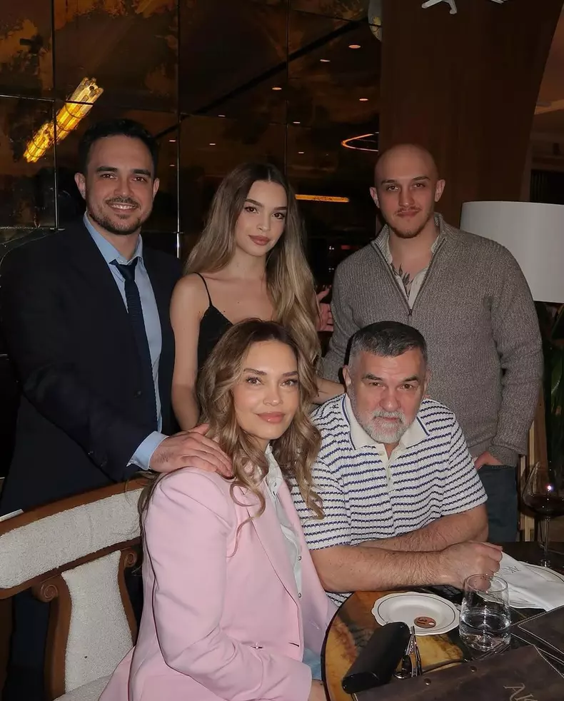 Monica-Doroftei-imagini-de-ziua-lui-Leonard-Doroftei (5)