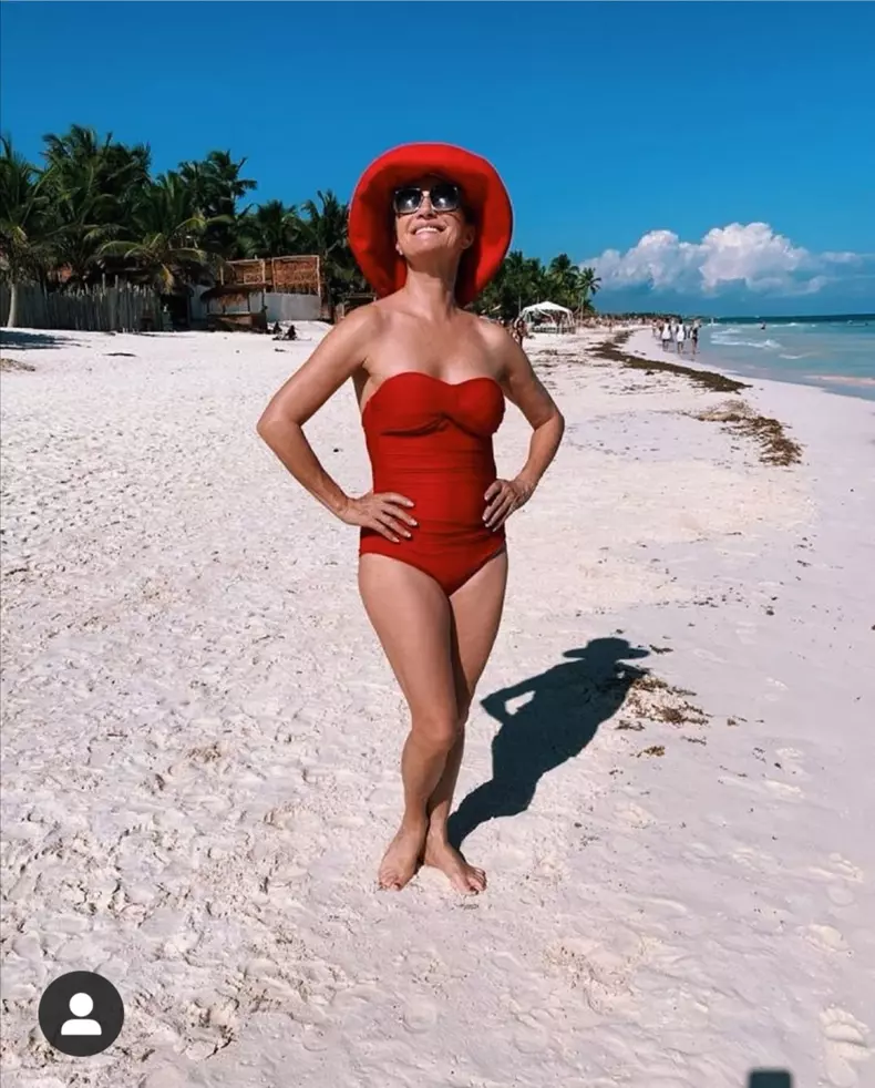 Jane-Seymour-costum-baie1