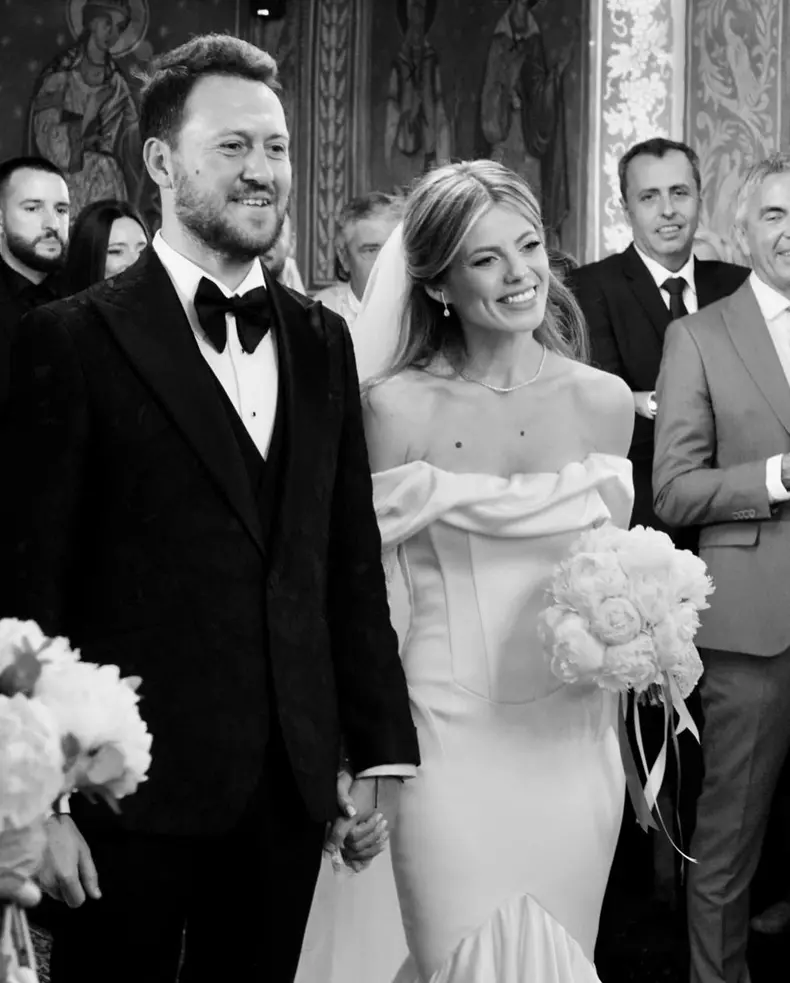 roxana-hulpe-de-la-pro-tv-si-bogdan-radulescu-co-fondatorul-festivalului-untold-s-au-casatorit-religios-pe-1-iunie-2024-8