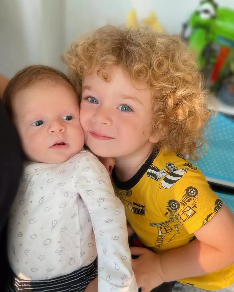 iasmina-hill-imagini-bebelus-nascut-o-luna9