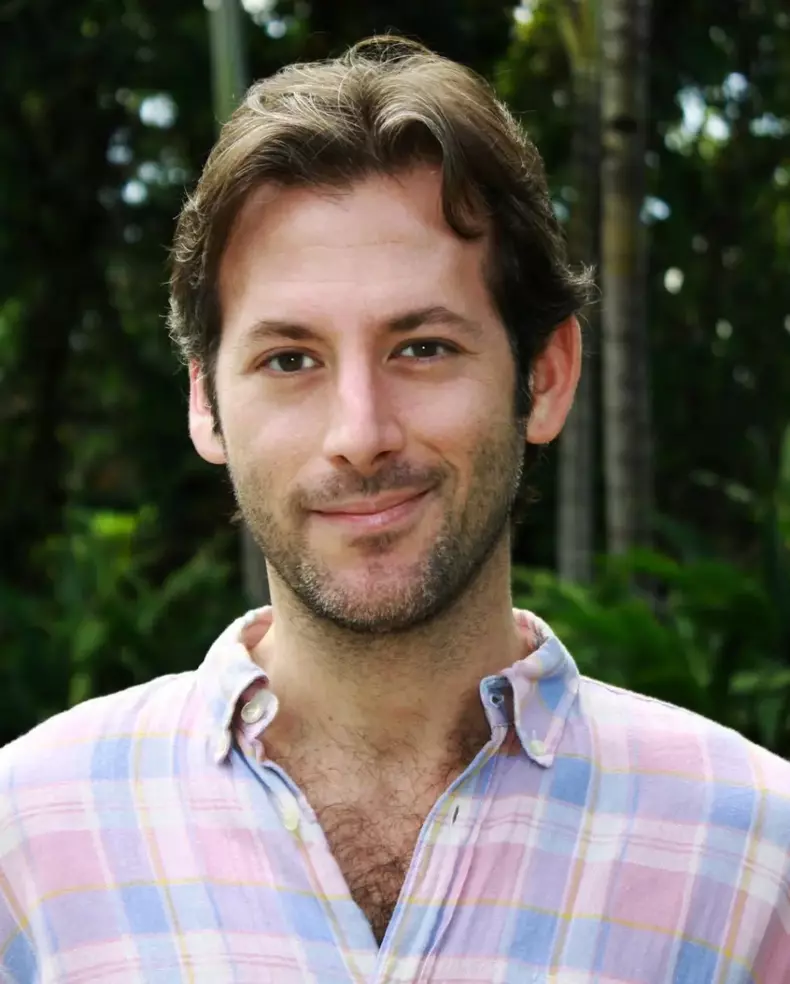 Jeff Baena7
