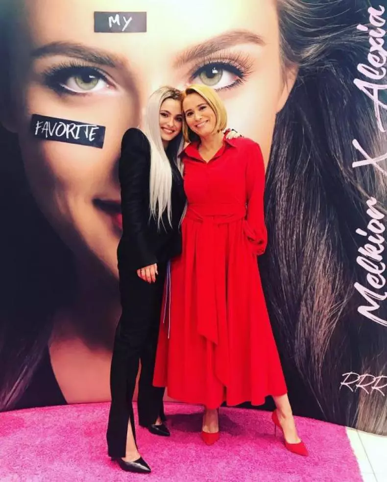 Andreea Esca si Alexia 3