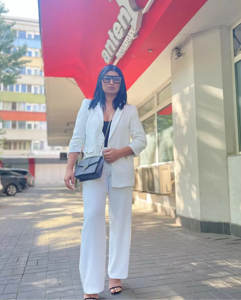 ionita-de-la-clejani-scandal-ramona-fulgy-2