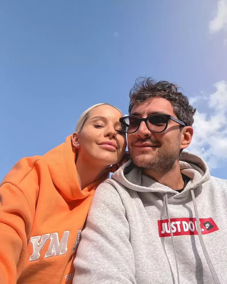 carmen grebenisan iubit2