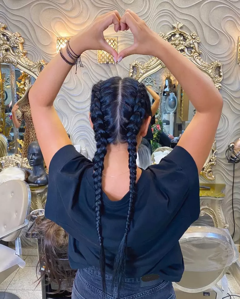 Andreea Mantea și-a făcut o schimbare majoră de look. Cum arată vedeta acum (2)