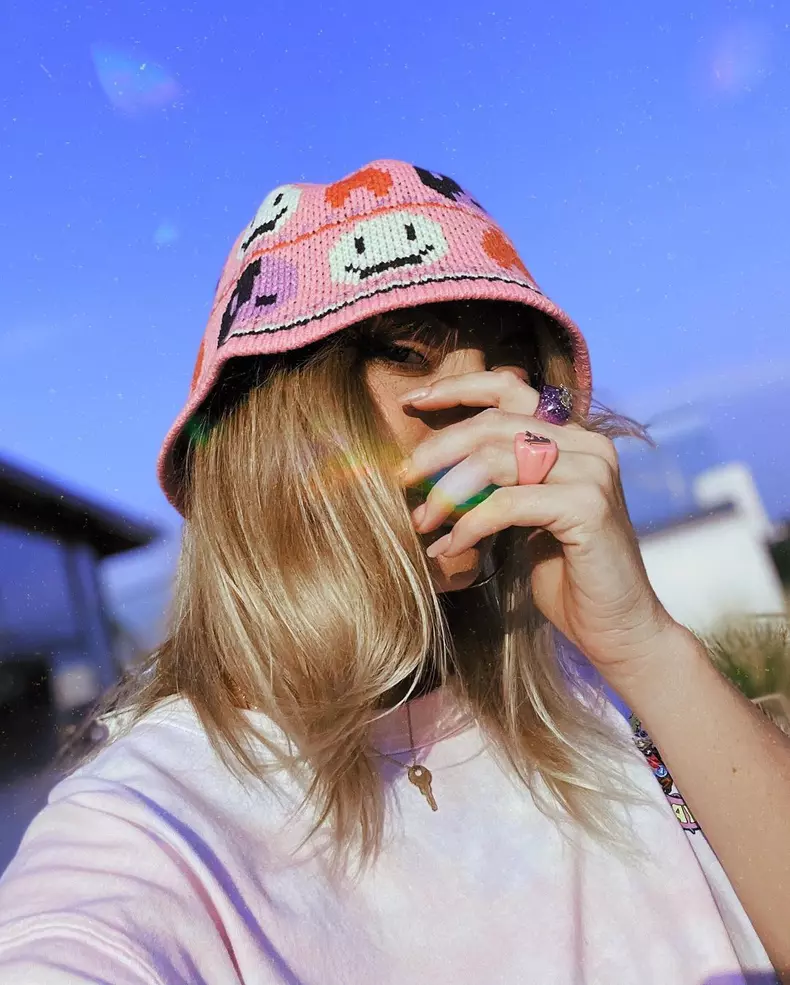 Delia, fotografie ieșită din comun pe internet (6)