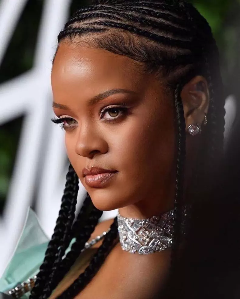 Rihanna a devenit artista cea mai bogată din întreaga lume. Ce avere a strâns RiRi (1)