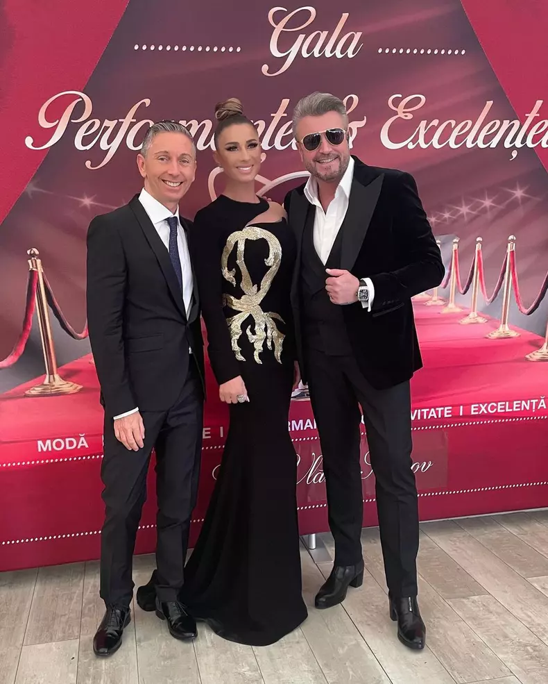 244511233_121855910216397_694231382997138689_n