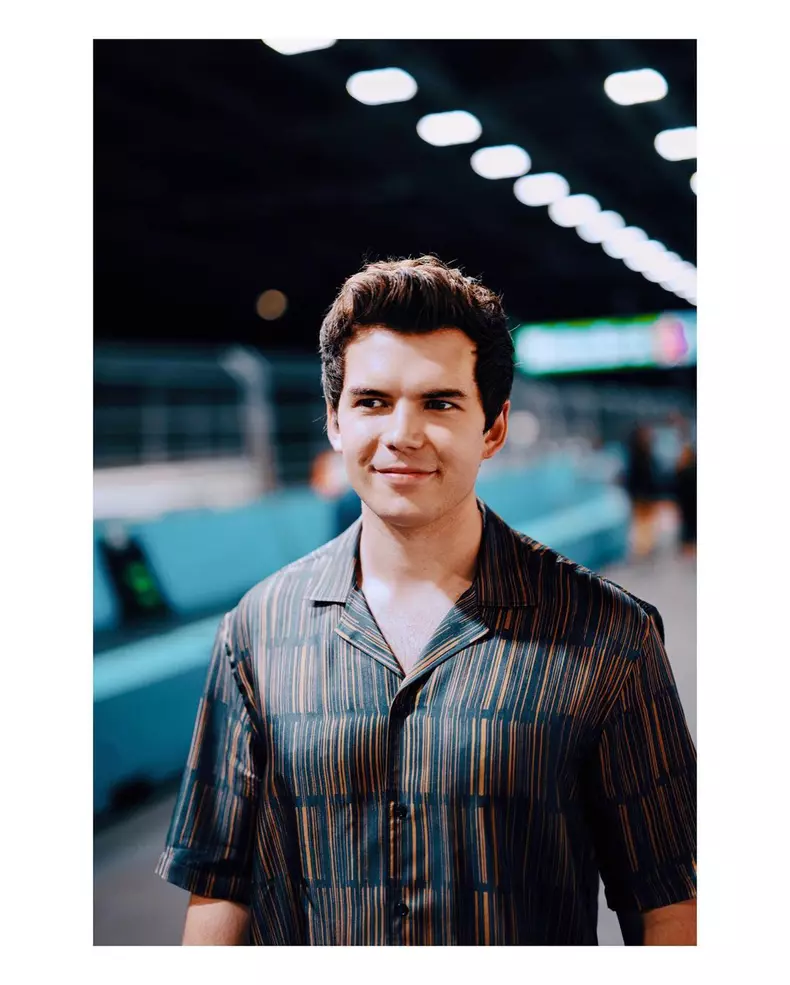 Luke-Newton-Colin-Bridgerton-5