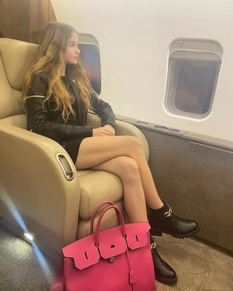 Monica-Gabor-si-Irina-Columbeanu-traiesc-pe-picior-mare-in-America.-Ce-fotografii-au-postat-online-fostul-fotomodel-si-fiica-ei-8