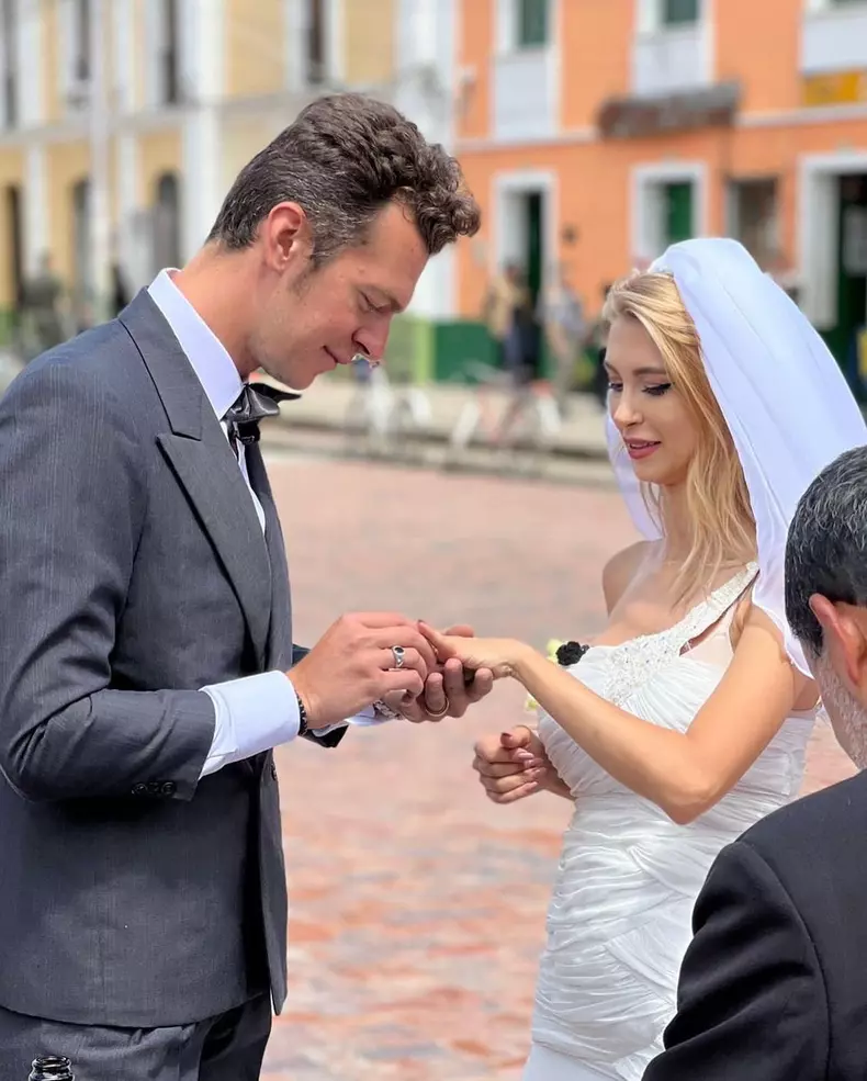 sotia-lui-jean-dupa-ce-el-a-sarutat-o-pe-andreea-balan-la-america-express-2023-8